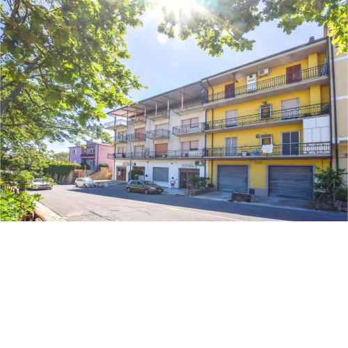 Beautiful Apartment In Montepaone With 3 Bedrooms 2