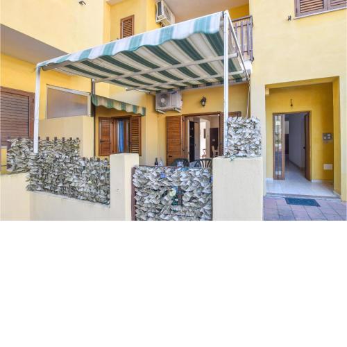 Beautiful apartment in Nocera Terinese with WiFi and 2 Bedrooms