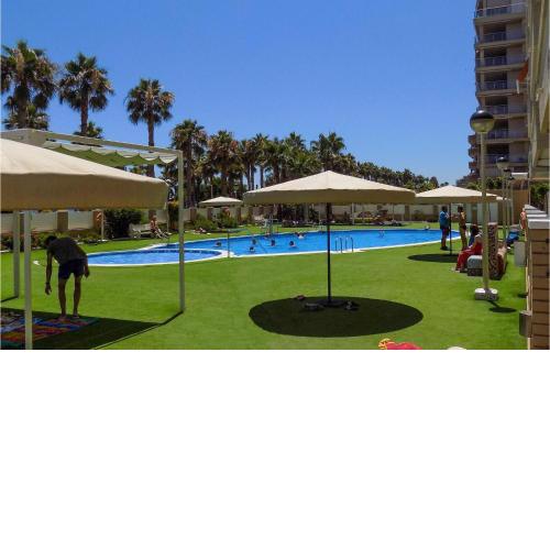 Beautiful apartment in Oropesa with Outdoor swimming pool and 2 Bedrooms