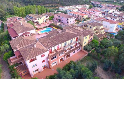 Beautiful apartment in Orosei with WiFi, 1 Bedrooms and Outdoor swimming pool