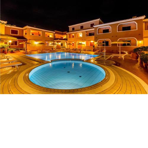 Beautiful apartment in Orosei with WiFi and Outdoor swimming pool