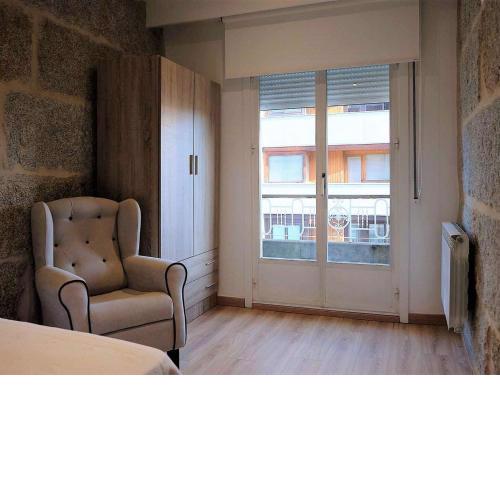 Beautiful Apartment in Ourense overlooking the City
