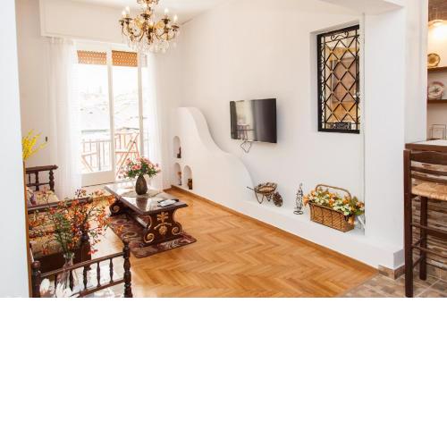 Beautiful Apartment in Pagkrati -GTD95601