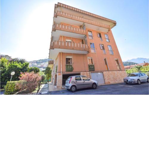 Beautiful apartment in Pietra Ligure with WiFi and 3 Bedrooms