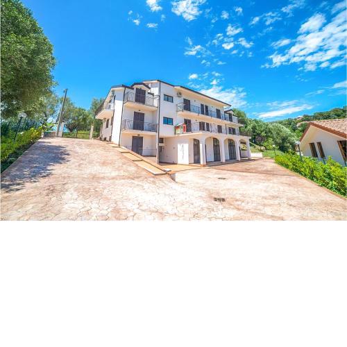 Beautiful apartment in Policastro Bussentino with 2 Bedrooms and WiFi