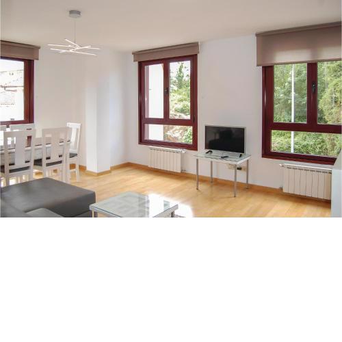 Beautiful apartment in Posada de Llanes with 3 Bedrooms