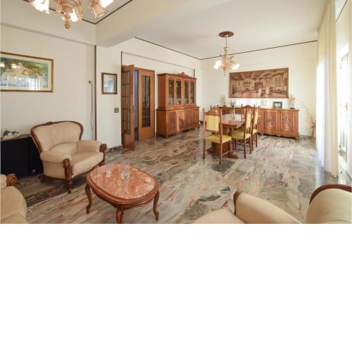 Beautiful apartment in REGGIO CALABRIA with WiFi and 3 Bedrooms