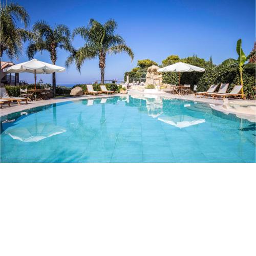 Beautiful Apartment In Ricadi With Outdoor Swimming Pool, Wifi And 1 Bedrooms