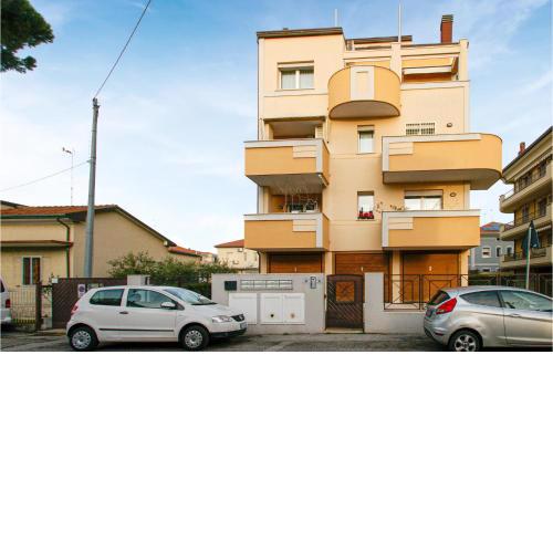 Beautiful apartment in Rimini with WiFi and 2 Bedrooms