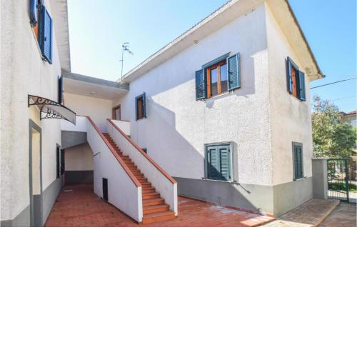 Beautiful apartment in San Leonardo di Cutro with 1 Bedrooms and WiFi