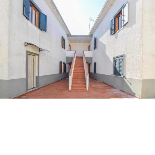 Beautiful apartment in San Leonardo di Cutro with 2 Bedrooms and WiFi