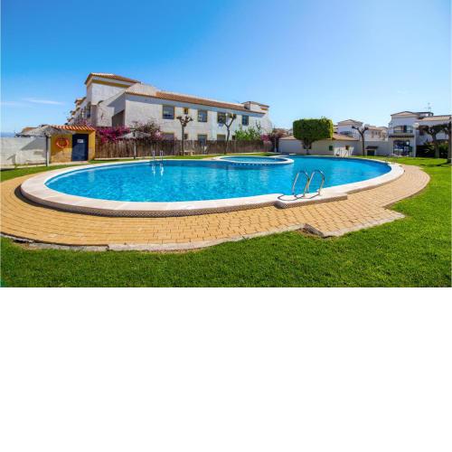 Beautiful Apartment In Santa Pola With Wifi, Swimming Pool And 2 Bedrooms