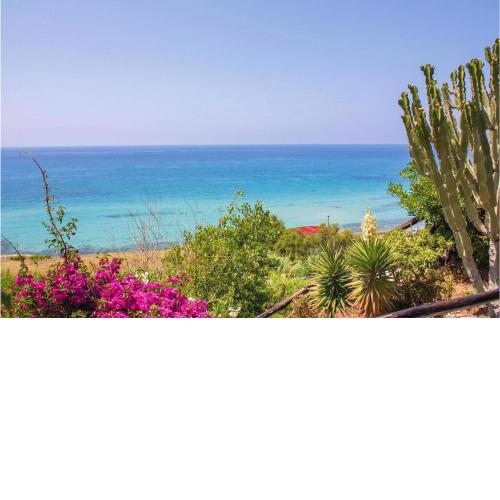 Beautiful apartment in Sellia Marina with 2 Bedrooms and WiFi