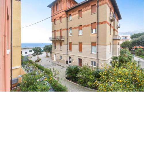 Beautiful Apartment In Spotorno With 3 Bedrooms 2