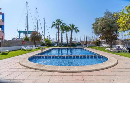 Beautiful apartment in Torrevieja with Outdoor swimming pool, WiFi and 2 Bedrooms