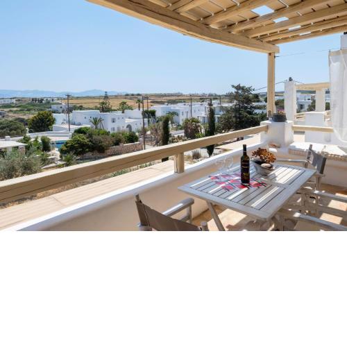 Beautiful Apartment With Sea View In Paros