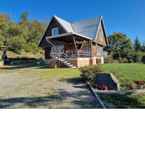 Beautiful Chalet in Marliana near City Centre