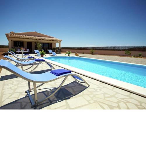 Beautiful country house in the small town of Campanet with private pool