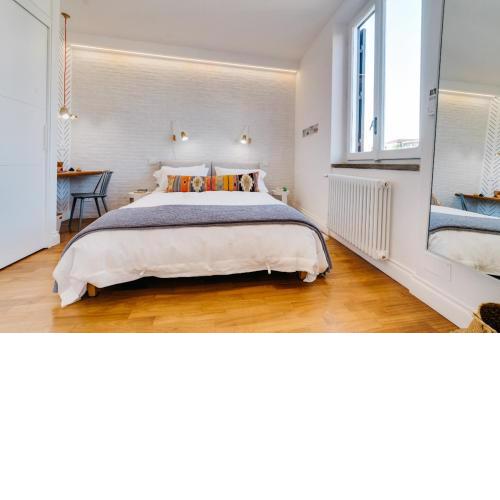 Beautiful designer flat close to Pantheon