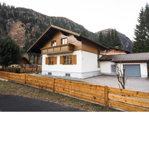 Beautiful detached holiday home in Katschberg am Rennweg Carinthia