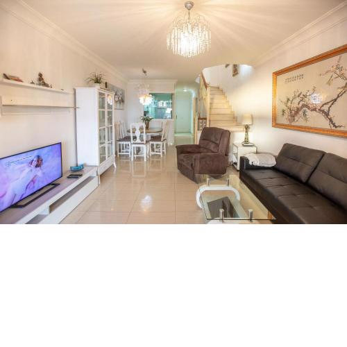 Beautiful Duplex with Ocean view for 8 Persons