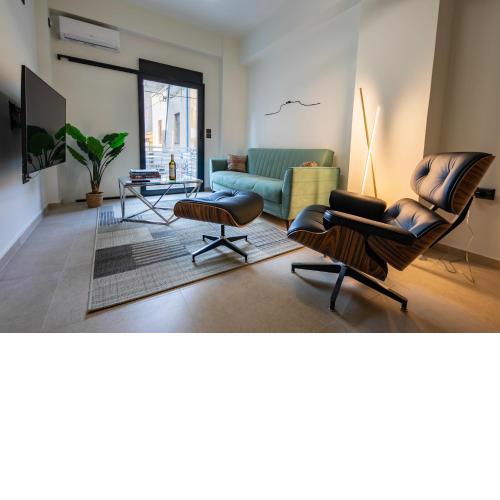 Beautiful Elegant Apartment Next to Monastiraki