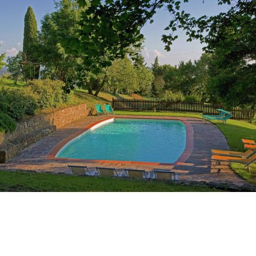 Beautiful farmhouse in Lucignano with private terrace