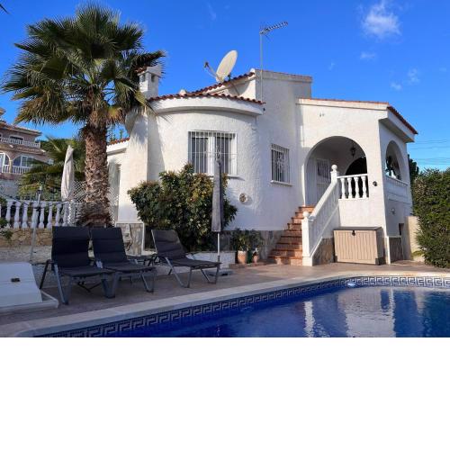 Beautiful holiday home in Ciudad Quesada with private pool