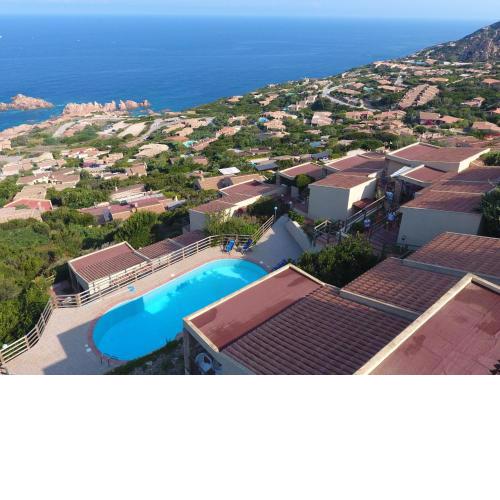Beautiful Holiday Home in Costa Paradiso near Sea