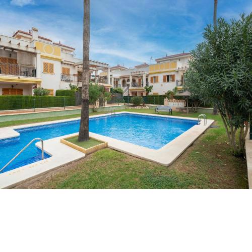 Beautiful holiday home in Daya Vieja with shared pool