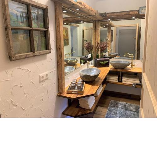 Beautiful holiday home in Vordermuhr with garden