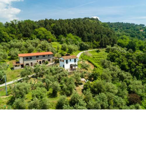 Beautiful holiday home with private swimming pool and stunning rural view