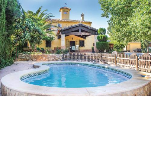Beautiful home in Albacete with 4 Bedrooms and Outdoor swimming pool