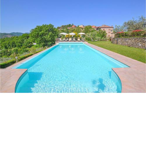 Beautiful home in Arezzo with 10 Bedrooms, Private swimming pool and Outdoor swimming pool