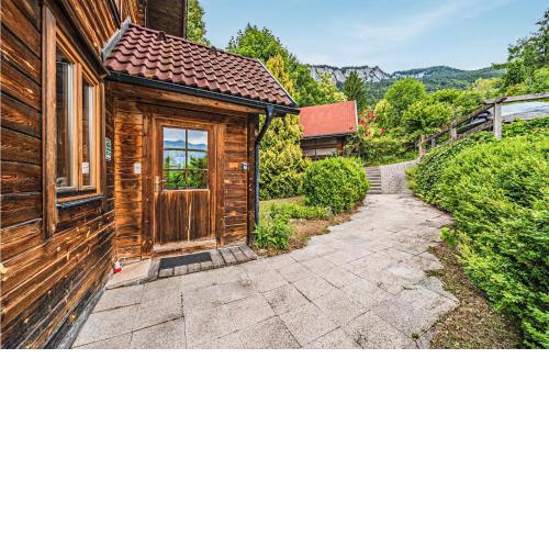 Beautiful home in Bad Goisern am Hallstt with WiFi and 3 Bedrooms