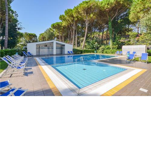 Beautiful home in Bibione with 2 Bedrooms