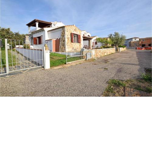 Beautiful home in Budoni with 2 Bedrooms and WiFi