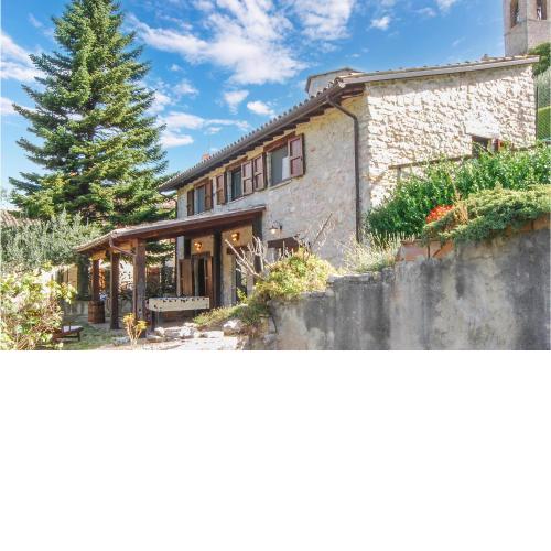 Beautiful Home In Caldarola With Wifi And 3 Bedrooms 2