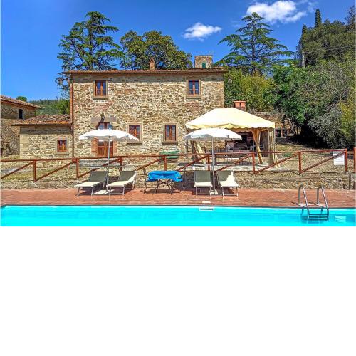 Beautiful home in Castiglion Fiorentino with 4 Bedrooms, WiFi and Outdoor swimming pool