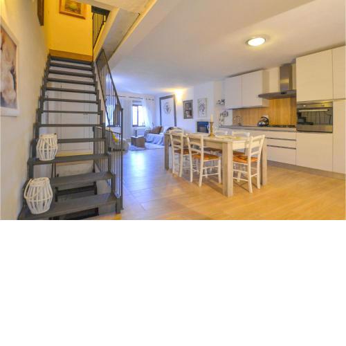 Beautiful home in Cortona with 3 Bedrooms and WiFi