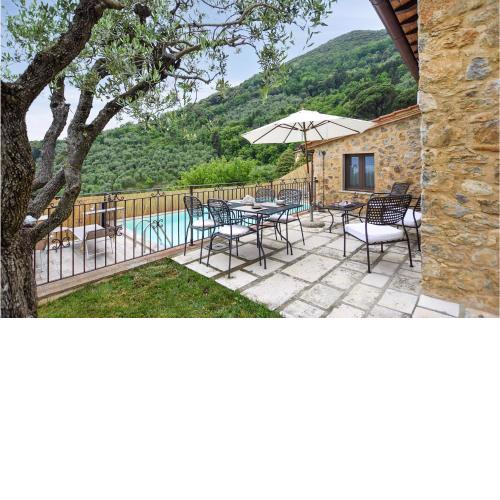 Beautiful home in Greppolungo with 2 Bedrooms and Outdoor swimming pool