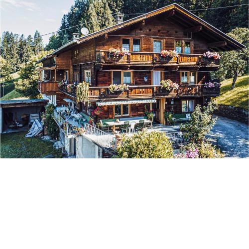Beautiful home in Hart im Zillertal with WiFi and 5 Bedrooms