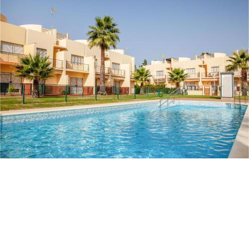Beautiful home in Isla Cristina with Indoor swimming pool, WiFi and 2 Bedrooms