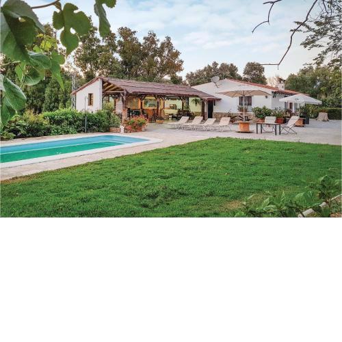 Beautiful home in Jimena de la Frontera with 4 Bedrooms, Private swimming pool and Outdoor swimming pool