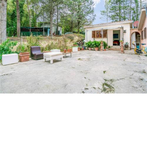 Beautiful home in Monsampolo del Tronto with WiFi and 1 Bedrooms