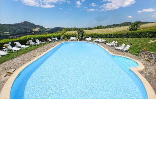 Beautiful home in Monte Santa Maria Tibe with Outdoor swimming pool, Sauna and 5 Bedrooms
