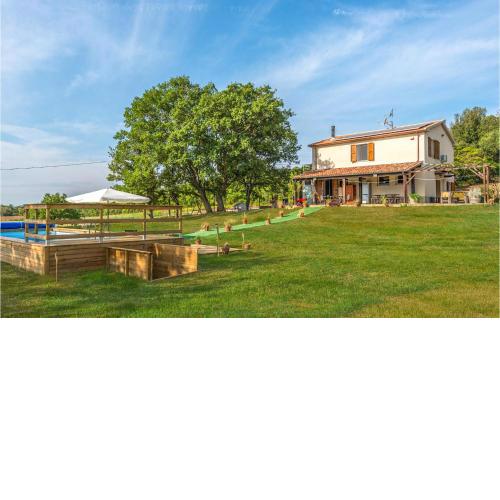 Beautiful home in Monterotondo Marittimo with 3 Bedrooms, WiFi and Outdoor swimming pool