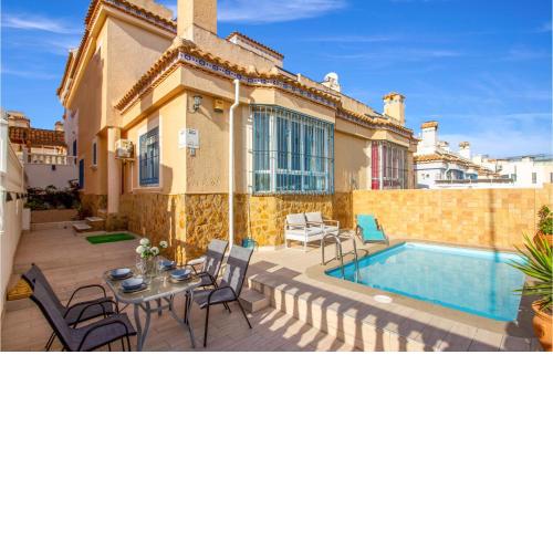 Beautiful home in Orihuela with Outdoor swimming pool, WiFi and 3 Bedrooms