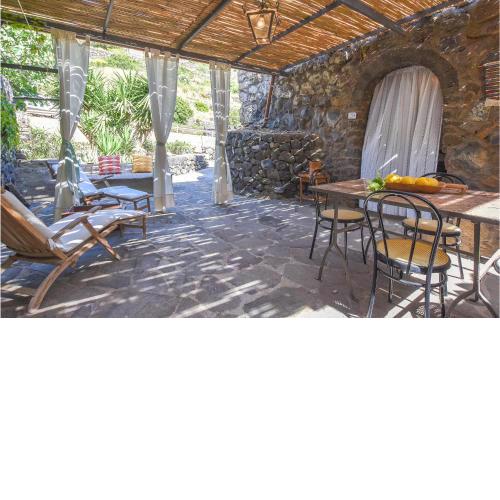 Beautiful home in Pantelleria with WiFi and 3 Bedrooms