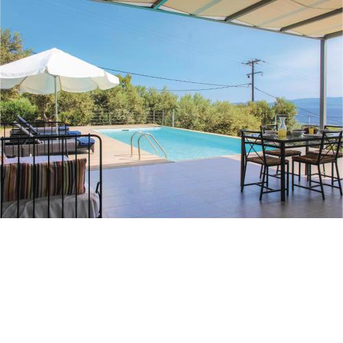 Beautiful home in Perdika with 4 Bedrooms, WiFi and Outdoor swimming pool